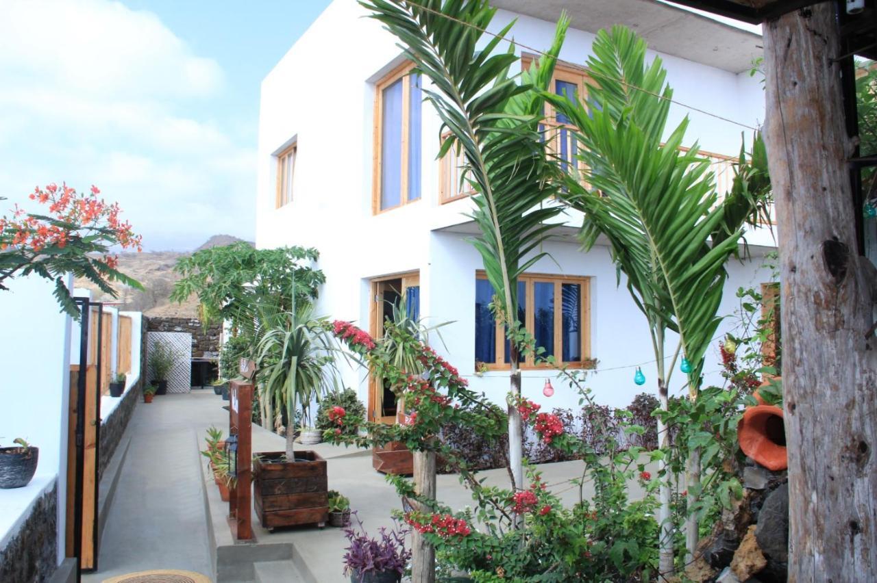 Pipi'S Guest House Sao Filipe Ngoại thất bức ảnh